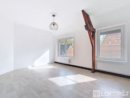 immeuble 4 pièces 74 m²