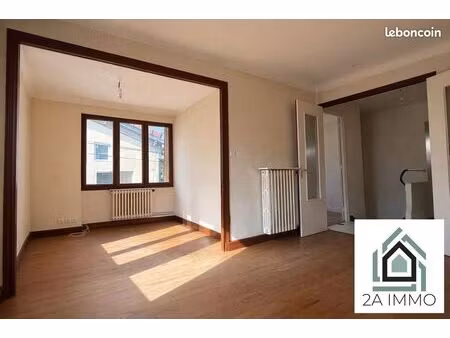 immeuble 120 m² mozac