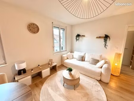 appartement t2 refait à neuf & meublé  pompe à chaleur • rentabilité 6 5 % • 9300 /an • cl