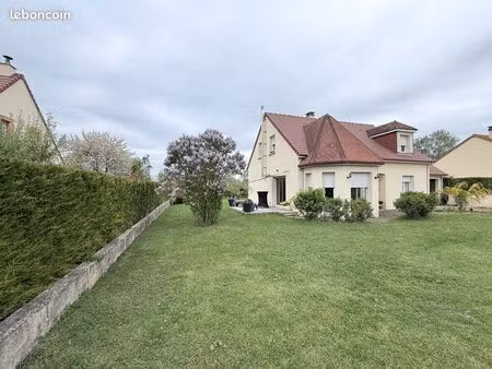 vends maison 4 chambres tout confort