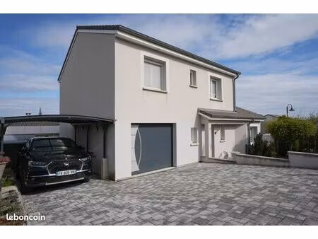 maison 6 pièces 110 m²