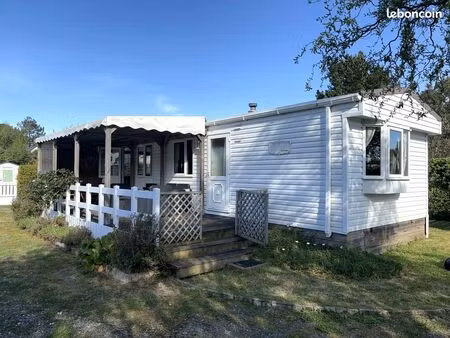 terrain 3 pièces 400 m²