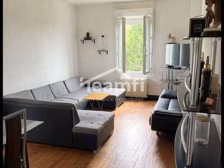 immeuble 230 m² thiers