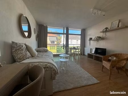 studio 1 pièce 25 m²