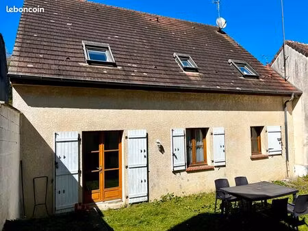 pavillon 8 pièces 132 m²