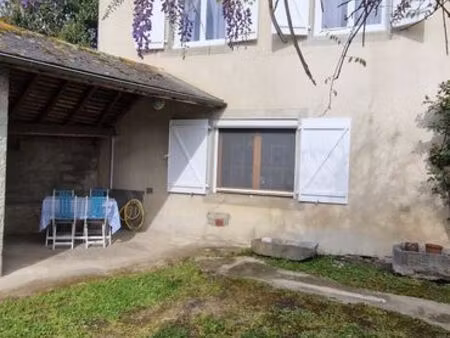 pavillon t4 meublé – extérieur - parking dans la cour clôturée