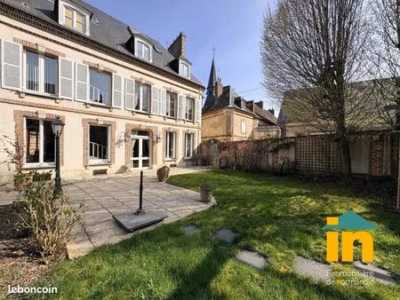 maison de ville 10 pièces 320 m²