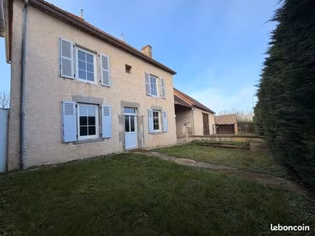 maison avec terrain et dépendances