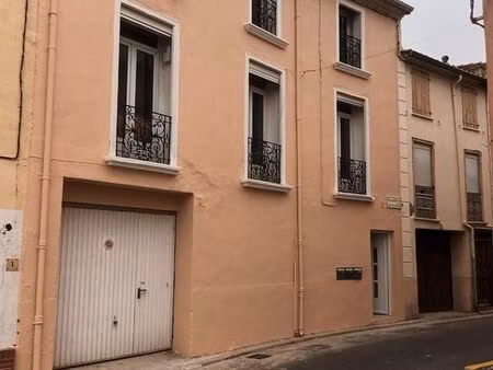 maison immeuble avec 3 appart et grand garage jardin