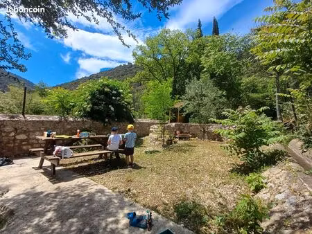 garage + terrain de loisir