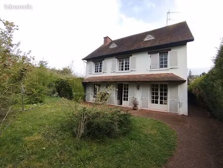 maison 6 pièces 148 m²