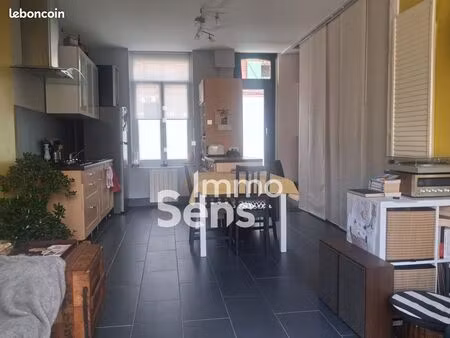 maison 3 pièces 61 m²