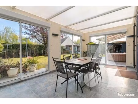 pavillon 4 pièces 108 m²