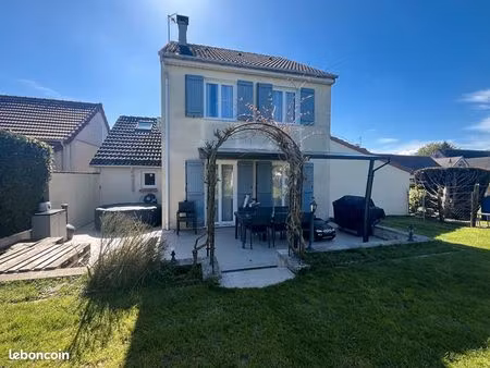maison 5 pièces 102 m²
