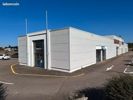 local commercial de 300m² à marly