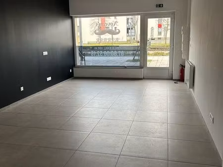 local commercial à louer