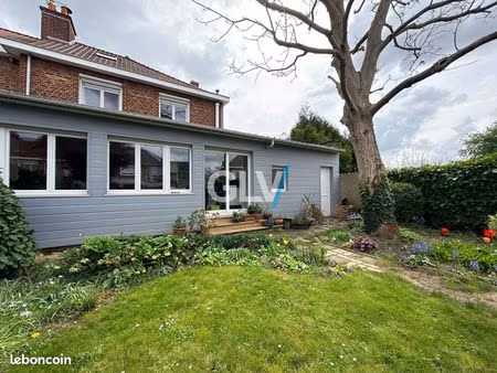 maison 7 pièces 100 m²