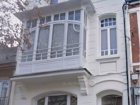 appartement t2 situé dans un ancien hôtel particulier