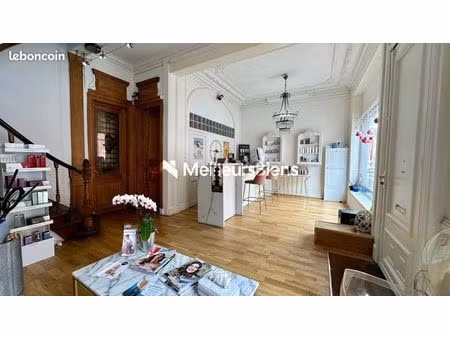 maison 11 pièces 180 m²