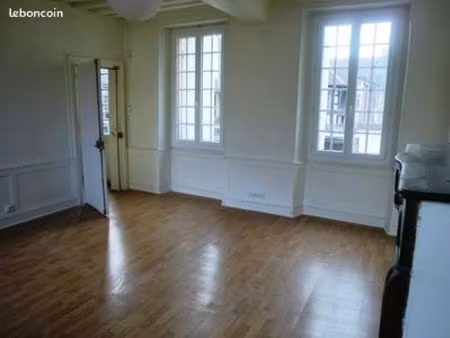 studio 1 pièce 29 m²