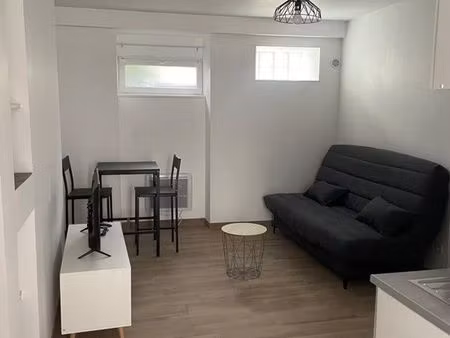 • studio meublé rénové - 1 min du centre-ville de mouy - 23 m2