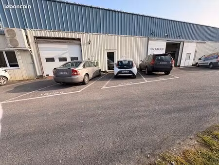 local entrepot avec bureau