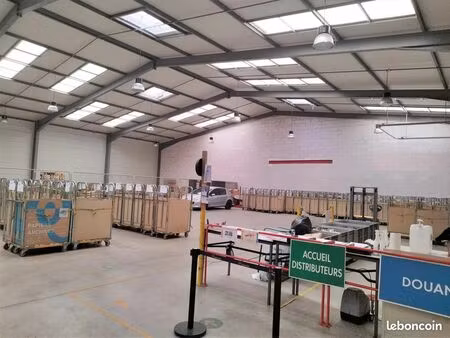 local 1138 m² jouy-aux-arches