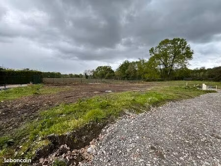 2 terrains constructibles à vendre