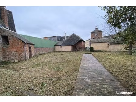 terrain à louer au centre de vimoutiers avec garage et cabane