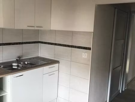 f3 lumineux avec jardin privé + parking