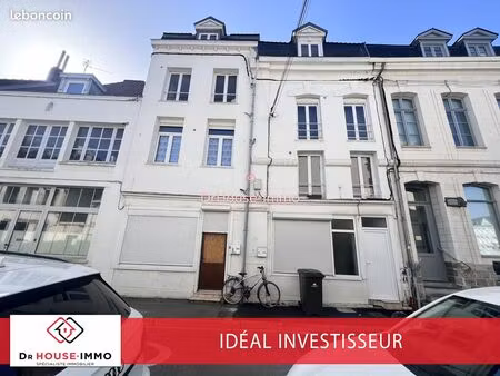 immeuble 15 pièces 200 m²