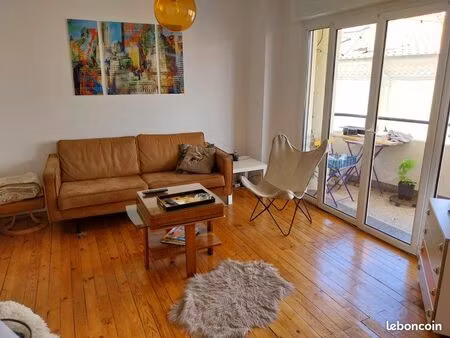 bel appartement t3 avec terrasse