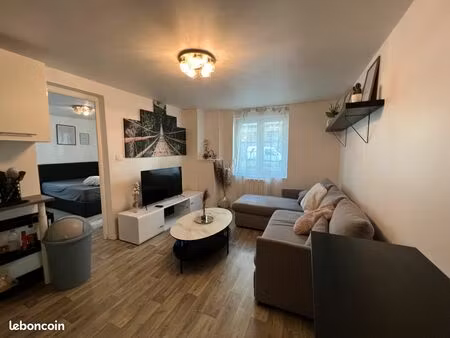 loue à montigny  bel f2 lumineux refait à neuf en rdc  proche toutes commodités