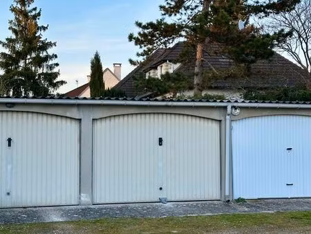 garage à louer à lamorlaye