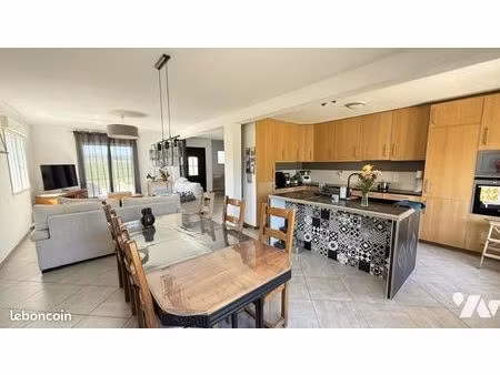 maison 6 pièces 177 m²