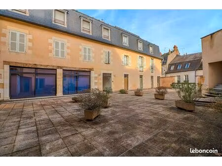 appartement 3 pièces 82 m²