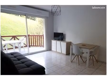 t2 38 m² balcon parking cave calme sans vis-à-vis