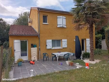 exclsivite st bonnet les allier maison (2002) 108m²hab s/577m²  3 chs + coin bureau  gge