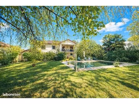 maison 6 pièces 135 m²