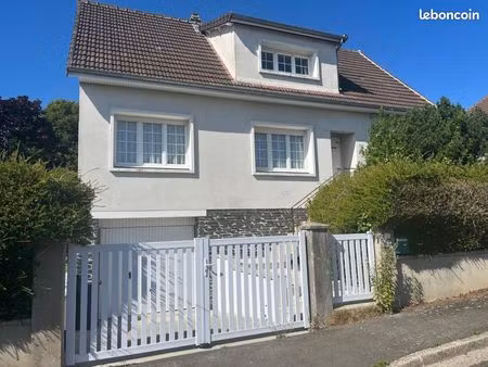 maison 6 pièces 125 m²