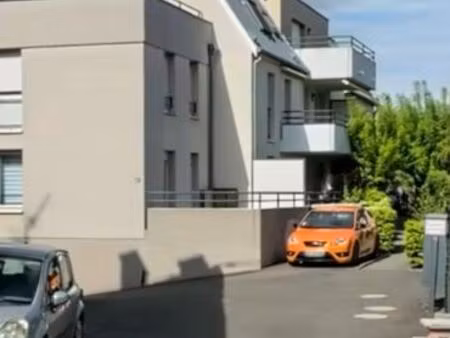 oberhausbergen  2p + terrasse et garage