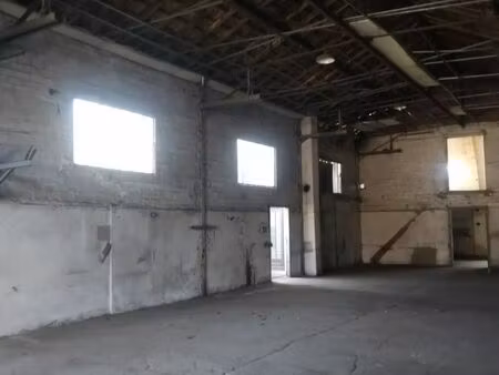 ateliers hangars centre ville zone mathias