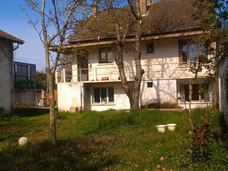 maison 130m2 avec terrasse jardin et garage centre ville proche place mathias