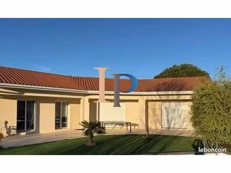 villa 6 pièces 130 m²