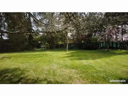 terrain 1050 m² mericourt