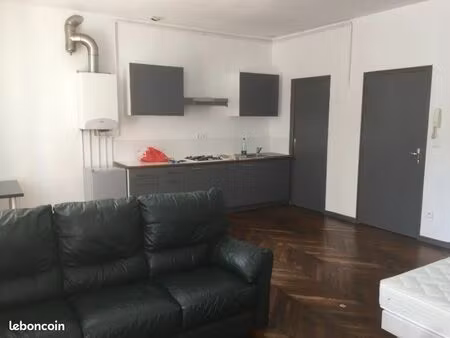 grand studio meublé centre-ville de nevers