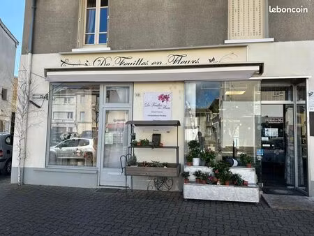 local commercial 104 m²