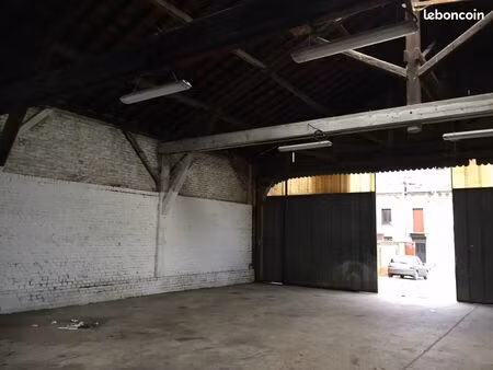 local a saint just en chaussee de 225m²