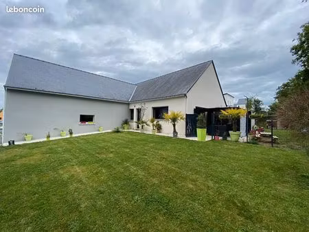 maison 5 pièces 180 m²