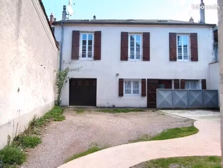 maison de ville 7 pièces 132 m²